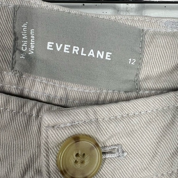 EVERLANE Lightweight Tapered Leg Flat Front Women's size 12 Pants - Picture 3 of 7